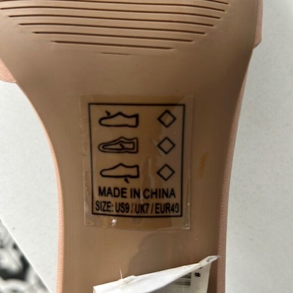 Women’s Qupid Banded Ankle Strap block Heel. - Picture 7 of 8